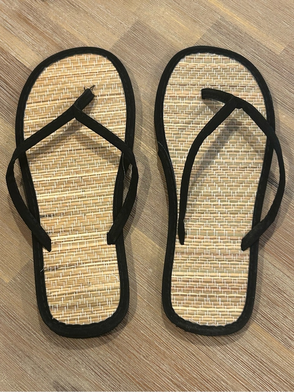 NWOT Women's Black Strap Straw-Style Sandals